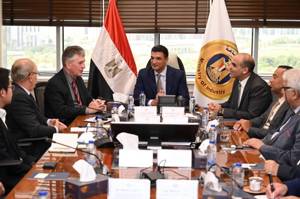 صناعة القوالب والإسطمبات: مصر تبحث نقل التكنولوجيا البرازيلية
